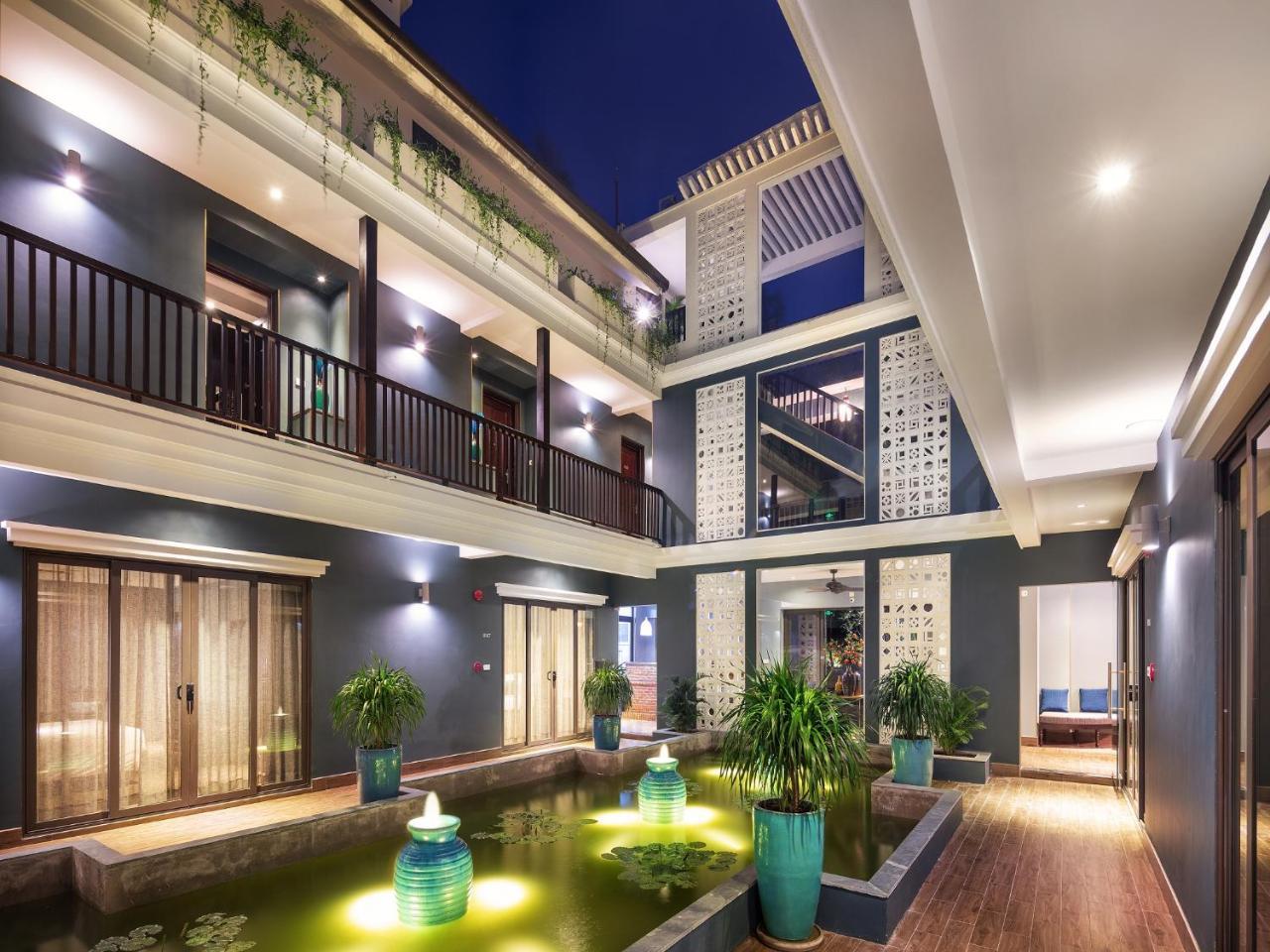 Aira Boutique Hoi An Hotel & Villa Exterior photo